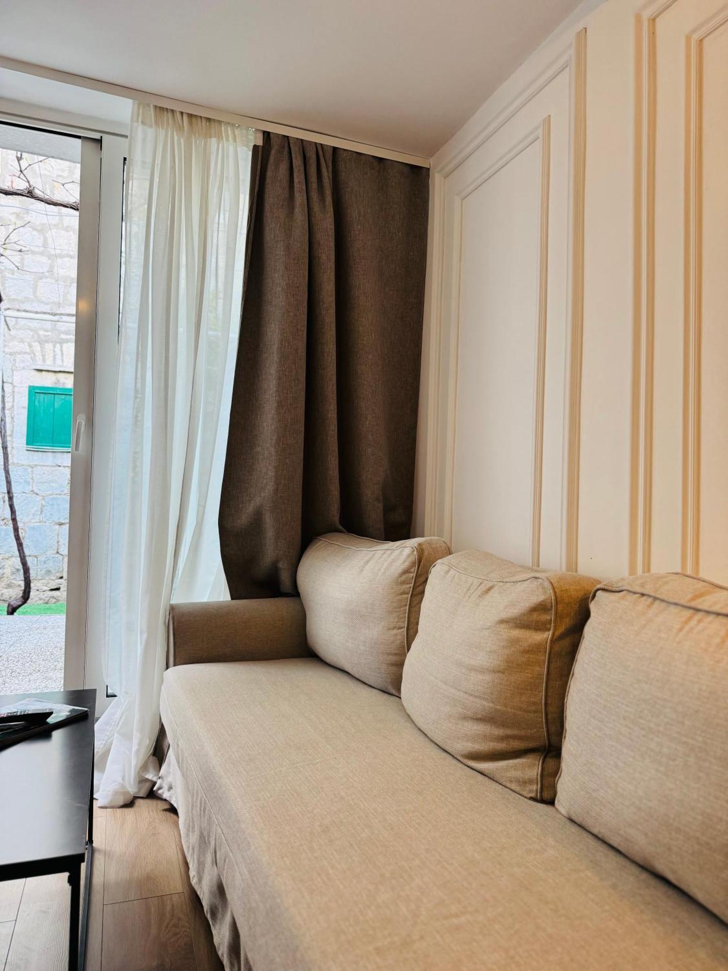 Apartment Stari Dvor Каштела Экстерьер фото