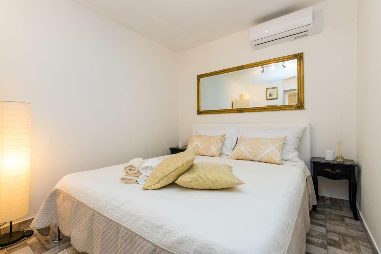 Apartment Stari Dvor Каштела Экстерьер фото