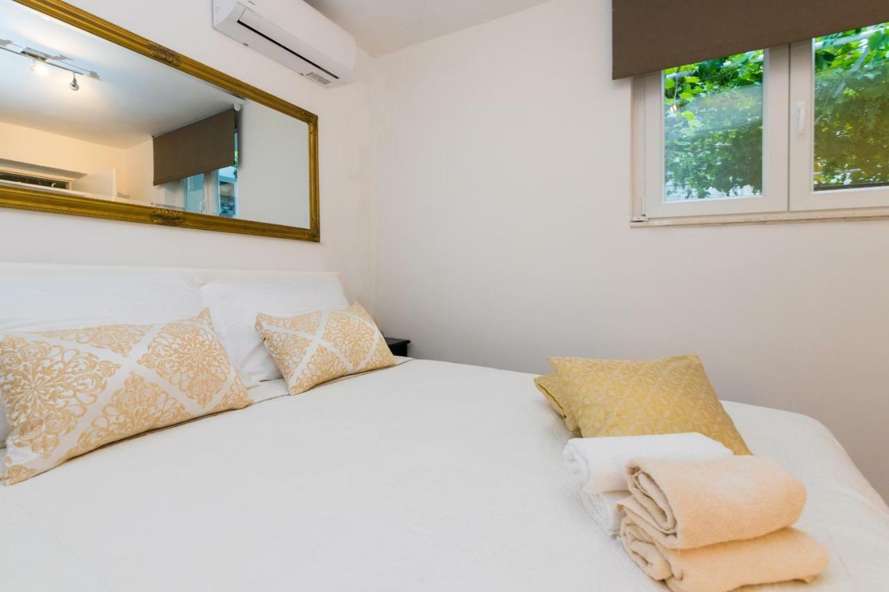 Apartment Stari Dvor Каштела Экстерьер фото